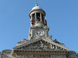 The bell tower of the town hall, where Martin and Martine [fr] mark the hours