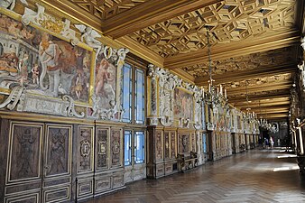 Gallery of Francis I, connecting the King's apartments with the chapel, was first decorated between 1533 and 1539. It introduced the Italian Renaissance style to France.