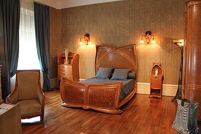 Bedroom furniture of the Villa Majorelle (1901–02), now in the Museum of Fine Arts of Nancy