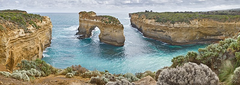 Island Archway on the Great Ocean Road in Victoria, Australia - show another panorama