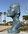 Public sculpture located on the beach (work of Teddy Cobeña)