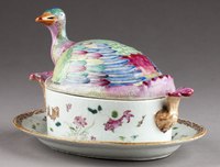 Porcelain tureen and tray with lid shaped like a mandarin duck, decorated in overglaze enamels and gilding, Qing dynasty, c. 1750–1760