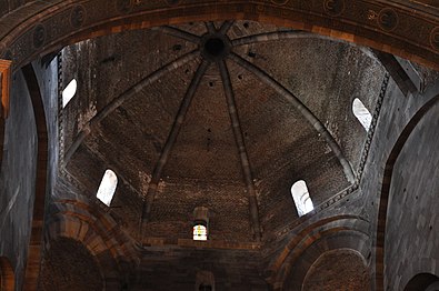 Romanesque vaults beneath the Klotz crossing dome