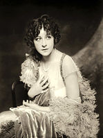 Fanny Brice, Ziegfeld Follies photo, 1910s or start of 1920s