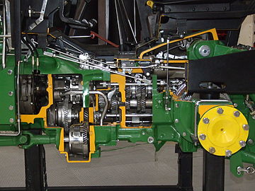 16-speed tractor transmission (plus 8 reverse gears)