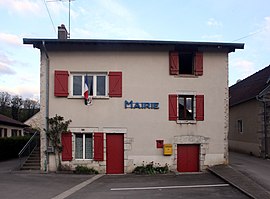 The town hall in Le Val