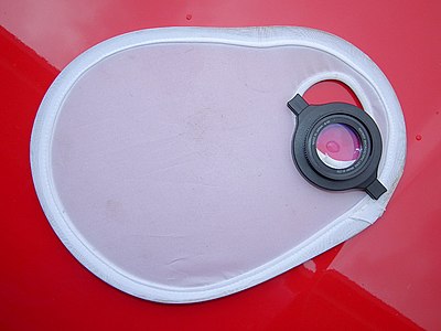 Flash diffuser to be mounted on a camera