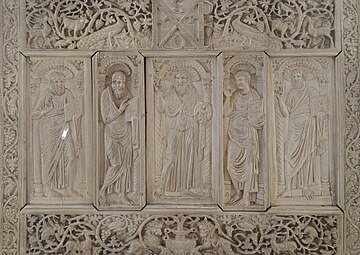 Byzantine rinceaux with animals on the Throne of Archbishop Maximian of Ravenna, 546-556, ivory, Archiepiscopal Museum, Ravenna[7]