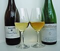 Comparison of colour between a South African chenin (a stellenbosch at left) and a French one (a savennières on the right)