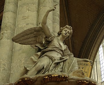The angel atop the Pulpit