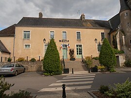 The town hall of Maigné