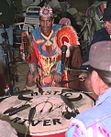 Saponi-Trommler an einem Powwow