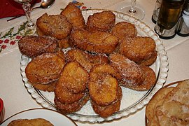 Rabanadas and filhós, typical Christmas dessert
