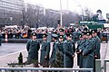 Alle in Erwartung der offiziellen Öffnung des Brandenburger Tors am 22. Dezember 1989.