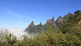 Serra dos Órgãos main peaks (from left to right): Escalavrado (1 406 m), Dedo de Nossa Senhora (1 320 m), Dedo de Deus (1 692 m), Cabeça de Peixe (1 680 m) and Santo Antônio (1 990 m).