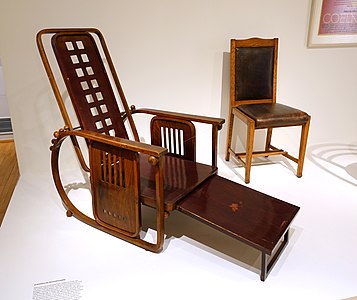 Adjustable armchair Model 670 Sitting Machine designed by Josef Hoffmann (1904–1906)
