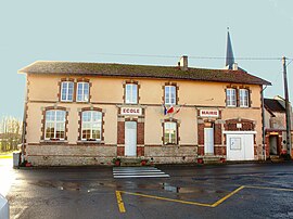 The town hall in Clamanges