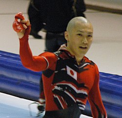 Katō beim Weltcup in Heerenveen im Februar 2008