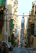 Straßen­schlucht in Valletta