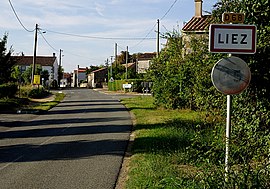 The road into Liez