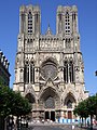 Kathedrale Notre-Dame de Reims, Portale mit Wimpergen, Rosette
