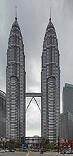 Petronas Towers, Kuala Lumpur, von 1998 bis 2004 die höchsten Gebäude der Welt