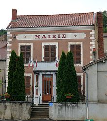 The town hall in Auzat-la-Combelle