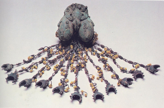 Double egg pendant, leaded bronze, 9th-10th century, unearthed in Igbo Ukwu, Anambra