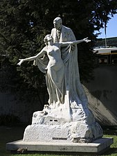 Monument to Eça de Queiroz