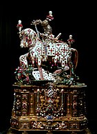 Der heilige Georg mit dem Drachen Gold, Email, Silber, Diamanten, Edelsteine, Perlen u. a.; Friedrich Sustris u. Hans Scheich (zugeschrieben), München 1586–1597; Münchner Residenz.[55]