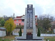 Heroes' monument