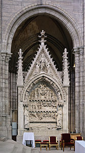 Tomb of Dagobert I, first King buried at St. Denis remade in the 13th century