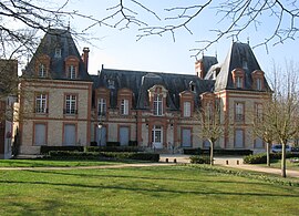 The chateau in Montcourt