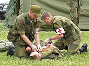 Armbinde von Sanitätern der norwegischen Streitkräfte