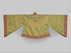 Chinese theatrical jacket decorated with a Chinese yingluo design, Qing dynasty, 18th century