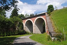 dreibogiger Viadukt der Ludwig-Süd-Nord-Bahn, Backstein mit Nagelfluhbändern