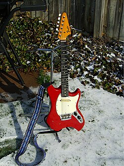 Fender Swinger a.k.a. Fender Musiclander, Fender Arrow.