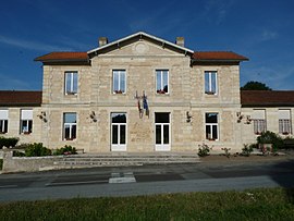 The town hall in Le Fieu