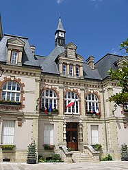 The town hall in Malesherbes
