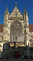 Kathedrale von Sens, Rosen­fenster am Süd­quer­haus, Ende 15. Jh., Flamboyant
