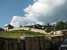 Vratnik walls