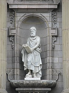 Image of Matthew the Apostle on the main portal of the Lima Metropolitan Cathedral.