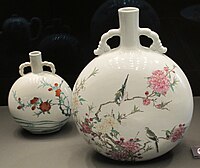 Moon flasks in famille rose (right) and doucai (left), Qing 1723–35