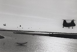 HMM-263 CH-46s approach Go Noi Island