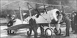 Vickers F.B.19 im Sommer 1916 auf dem Erprobungsgelände in Brooklands