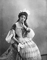 Amélie Diéterle by Nadar in 1895 in the operetta: Le carnet du diable.