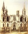 The façade with the lateral towers, around 1900