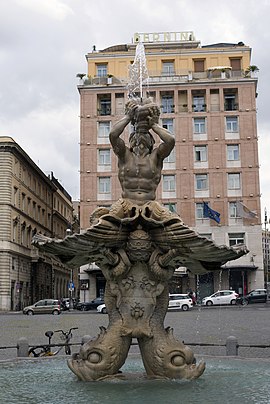 Fontana del Tritone by Gian Lorenzo Bernini