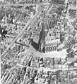 Zerstörung der Altstadt am 27. November 1944 durch die Royal Air Force, Luftbild 1945