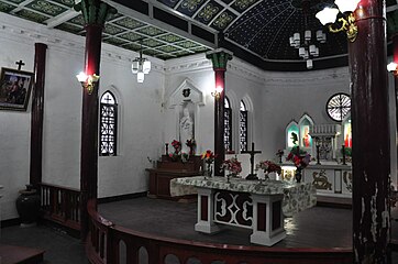 Altar of St. Anne's Church, Mosimien